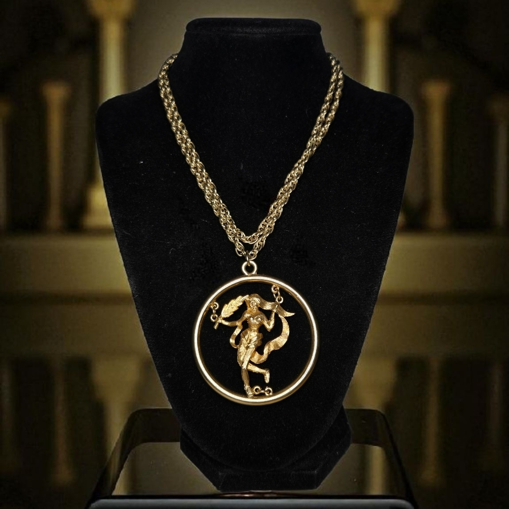 Vtg Art Nouveau Greco-Roman Mid-Century Necklace